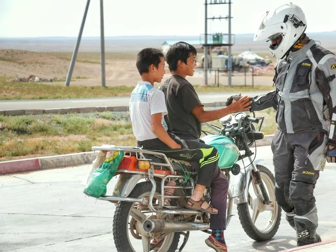 13 Day The Gobi Desert Guided Motorcycle Tour in Mongolia photo 9