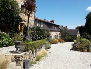 6 Day Mindfulness Meditation Retreat "Connection" with Colette Power in Brittany