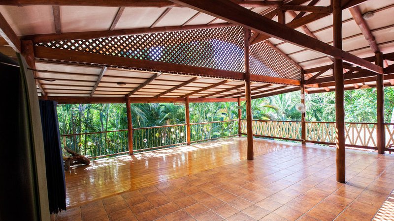 5 Day Budget-Friendly Mini Yoga Holiday in Santa Teresa, Puntarenas