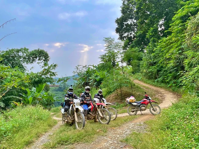 5 Day Ba Be National Park, Cao Bang, Quang Uyen, and Lang Son Vietnam Guided Motorbike Tour photo 4