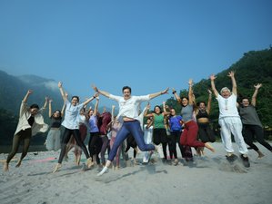 24 Day Live, Breathe & Teach Yoga – 200-Hour Training in Rishikesh, India