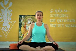 Online 300-Stunden Hatha Yogalehrer Ausbildung - Therapeutisch & Selbstbestimmt mit 45 Kontaktstunden