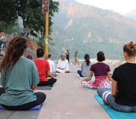 29 días de curso de profesorado de yoga Hatha de 300 horas en Rishikesh, India - Photo 4