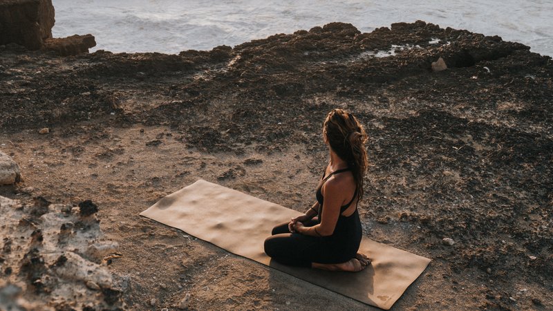 6 Day 50-Hour Aerial Vinyasa Yoga Teacher Training with Elements in Ericeira, Portugal
