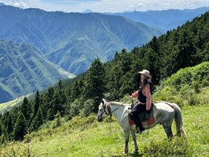 5 Day Horse Riding Tour: Sichuan Express Equestrian Escape in China