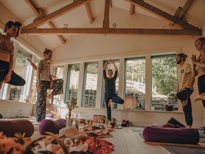4 Day Fully Flourish Private Wellness Retreat with Yoga, Meditation, and a Massage in Ambleside, UK