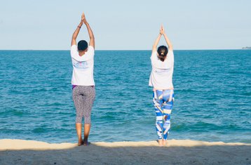 5 Day Bespoke Yoga Holiday in Qingdao, China with Green Tea Picking, Temple Visit, and More