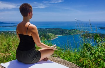12 días de retiro rejuvenecedor de bienestar y yoga en Phuket, Tailandia con tour de patrimonio cultural
