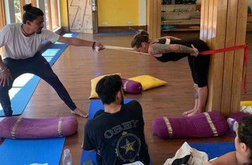 10 días de curso de yoga de 100 horas en Rishikesh, India