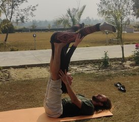 21 Tage 200-Stunden Yogalehrer Ausbildung mit Naturheilkunde und Emotionalem Ausgleich in Rishikesh, Indien - Photo 4