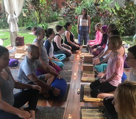 1112 Tage 100-Stunden Yin Yoga Ausbildung – Funktionelle Anatomie und Chinesische Medizin in Ubud, Indonesien - Photo 1