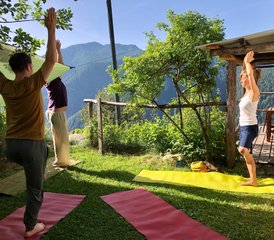 8 Tage Yoga & Healing Arts Retreat mit Wandern und Kraftplätzen, Tessin, Schweiz - Photo 3