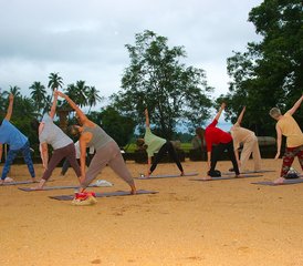 12 Tage Yoga Urlaub mit Ausflügen und Ayurveda-Behandlungen in Tissamaharama, Sri Lanka - Photo 4