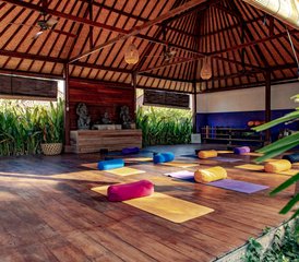 4 Day Unlimited Yoga and Intro to Freediving in Lembongan, Bali, Indonesia - Photo 3