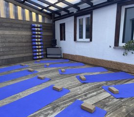 4 Day Right Measure Yoga and Mindfulness on the Hillside of Lake Como, Italy - Photo 2