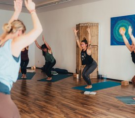 3 Tage Recharge Your Fire Yoga Retreat mit  Katrin Weinzierl in Kaprun, Österreich - Photo 3