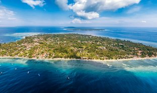 Petites îles de la Sonde Retraites et Voyages