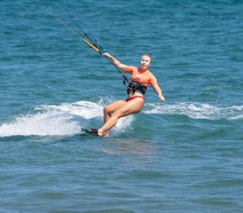 7 jours en stage de kitesurf avec cours de surf et SUP à Kiti, Larnaca, Chypre - Photo 3