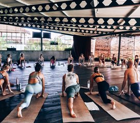227-Daagse 200-urige Transformerende Vinyasa en Hatha Yoga Docentenopleiding in Canggu, Bali, Indonesia - Photo 1