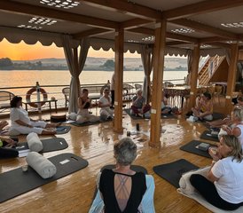 8 Tage Yoga, Klang und Kultur – auf einem Boot entlang des Nils, Ägypten - Photo 2