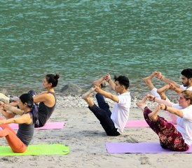 32 jours-300h en formation de professeur de yoga ashtanga, vinyasa et hatha à Rishikesh, Inde - Photo 3