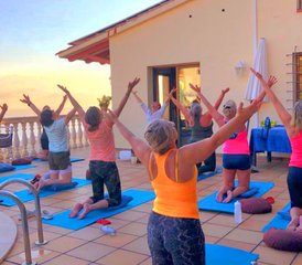 6 Tage Sonnenschein Yoga und Meditation Retreat VIP Mit Heilender Veganer Ernährung in Sitges, Spanien - Photo 3