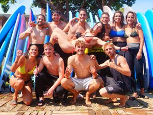 7 días en campamento de surf multinivel para adultos en Salinas, España