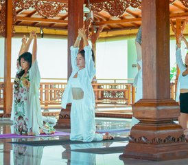 010 días y 100 horas formación de profesorado Hatha, Vinyasa y Ashtanga en Ubud, Bali - Photo 1