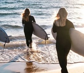 26 jours en stage de surf avec 3 leçons de surf au SURFinn, Lisbonne, Portugal - Photo 1