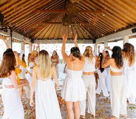 112 jours-100h en formation de professeur de yoga Somatic Wave à Uluwatu, Bali, Indonésie - Photo 1