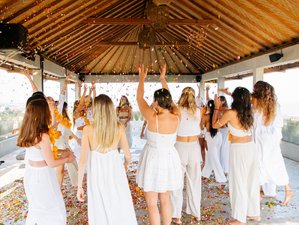 12 Tage 100-Stunden Somatic Wave Yoga Teacher Training in Uluwatu, Bali, Indonesien