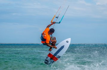 5 días de campamento de kitesurf para kiters experimentados en Cabarete, República Dominicana