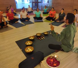 1122 jours-200h d'alchimie yogique et sagesse dévoilée : formation de professeur de yoga à Rishikesh, Inde - Photo 1