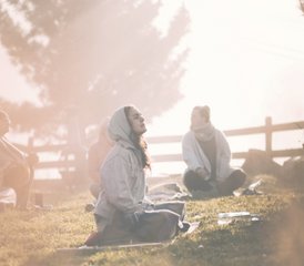 116 Tage Retreat mit Yoga, Meditation, Kreativität im Navistal, Tiroler Berge, Österreich - Photo 1