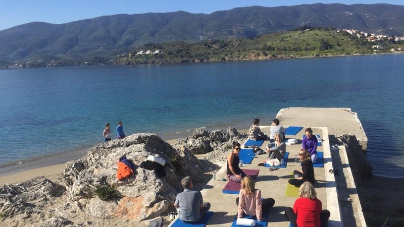 8-Daagse ´Glamping´ (=Glamorous Camping) Yoga Vakantie aan Zee bij Poros, Griekenland