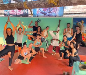 26 días de TTC de yoga Vinyasa y Hatha de 200 horas diseñando clases de yoga transformadoras en Kerala, India - Photo 3