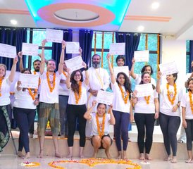 12 Tage 100-Stunden Yogalehrer Ausbildungskurs in Rishikesh, Indien - Photo 5
