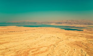 Totes Meer Retreats und Reisen