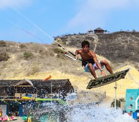 08 jours en stage de cours d’espagnol et de kitesurf à Manta, Manabí, Équateur - Photo 1
