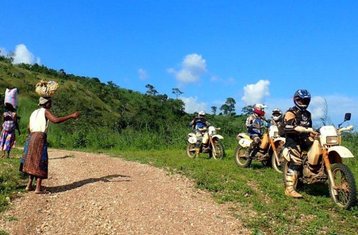 9 días de tour guiado en moto: aventura por Togo y Benín