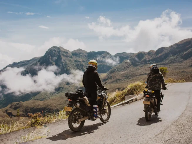4 Day Guided Volcanos and Hot Springs Motorcycle Tour in The Andes, Colombia
