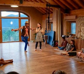 6 días de retiro familiar con yoga, mindfulness, arte y naturaleza en Vió, provincia de Huesca, España - Photo 4
