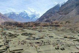 16-Daagse Begeleide Motortour 3 Machtige Bergketens in Pakistan