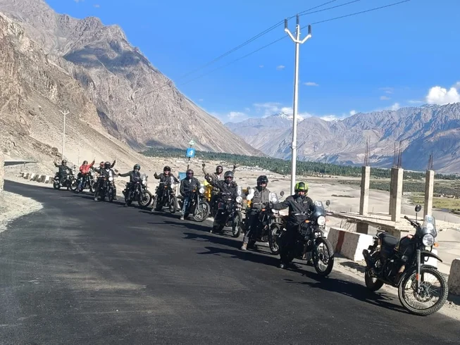 13 Day Umlingla Pass Guided Motorcycle Tour to Ladakh, India photo 2