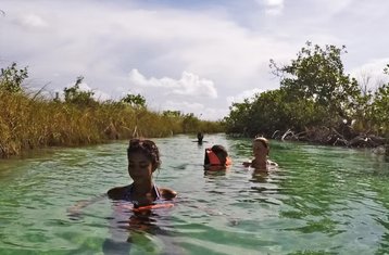 Halve Dag Niet-Residentiële Tour Tulum Maya Ruïnes Sian Ka'an en Drijfervaring in Mexico