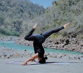 14-Daagse 100-urige Hatha, Vinyasa, Ashtanga, Meditatie en Yin YTT Cursus in Rishikesh, India - Photo 3