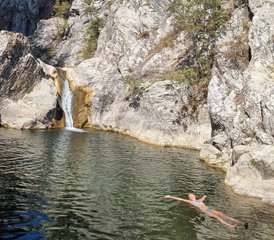 84-Daagse Herfst Vernieuwing: Mindful Yoga De Retreat in een Eco-Vriendelijk Oord in Bulgarije - Photo 1