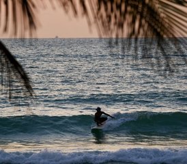 76-Daagse “Learn to Surf” Vakantie in Phuket, Thailand - Photo 1