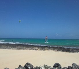 8 jours en stage de planche à voile, surf et yoga à Fuerteventura, Espagne - Photo 4