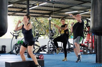 3 meses de campamento para perder peso y practicar muay thai en Pattaya, Tailandia
